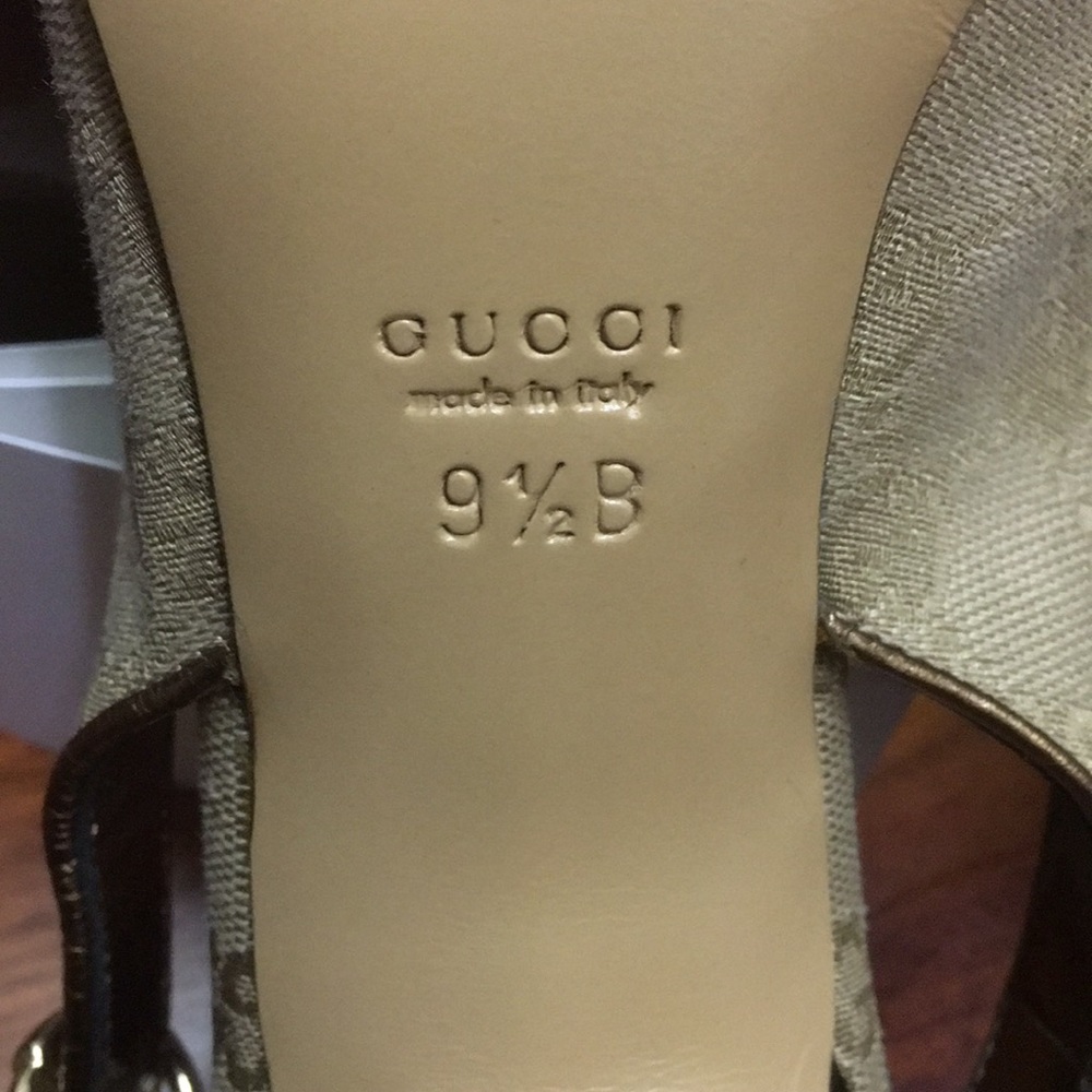 Authentic used Gucci shoes. - Picture 7 of 9